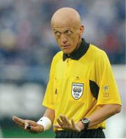 篮球裁判规则手势图_下面,国家级篮球裁判邹老