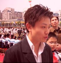 武历平赶上了琥珀名城的一期房源,"2008年的七月,我买的房子,那