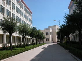 河北省霸州市第一中学图霸州一中图书大楼|河