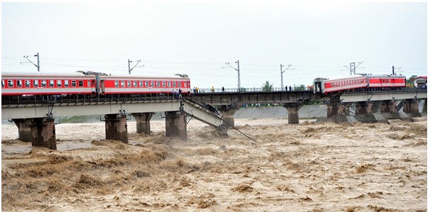宝成铁路广汉段石亭江铁路