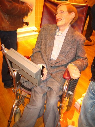 霍金的女儿露西·霍金在访问中曾说