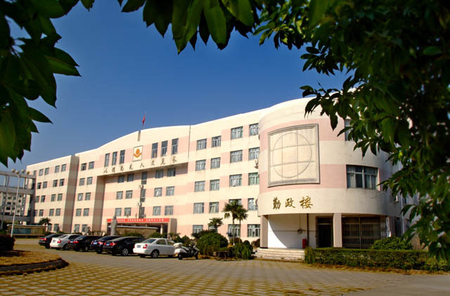 龙港镇第二高级中学